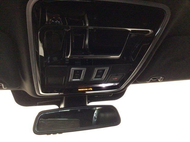Used 2016 Land Rover Range Rover Sport HSE image 8