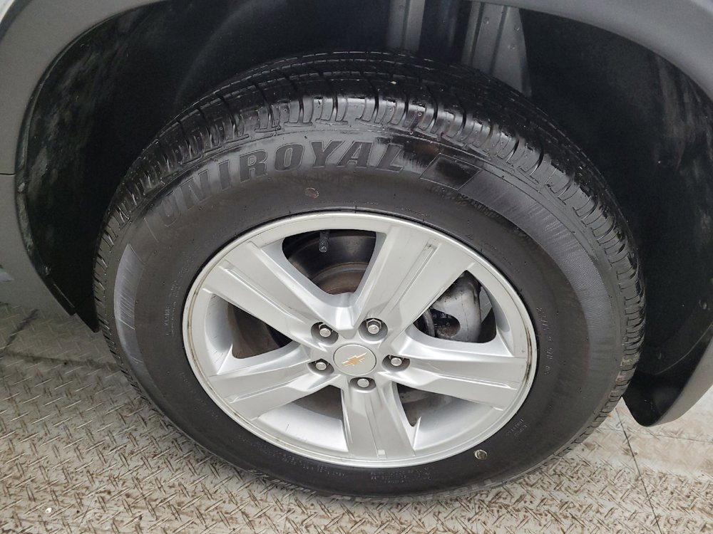 Used 2022 Chevrolet Trax LT w/ LT Convenience Package image 31