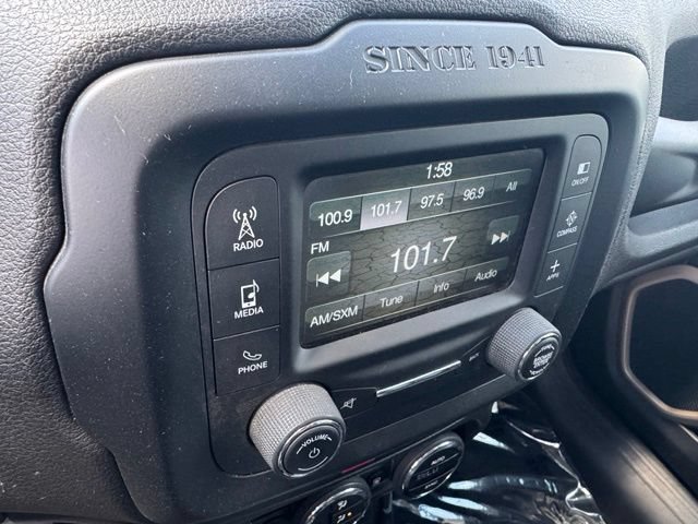Used 2016 Jeep Renegade Limited AWD/4WD image 2