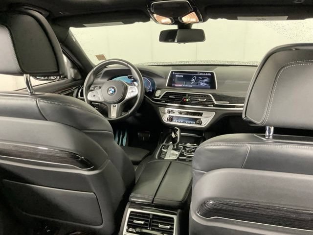 Used 2022 BMW 750i xDrive w/ Executive Package AWD/4WD image 16