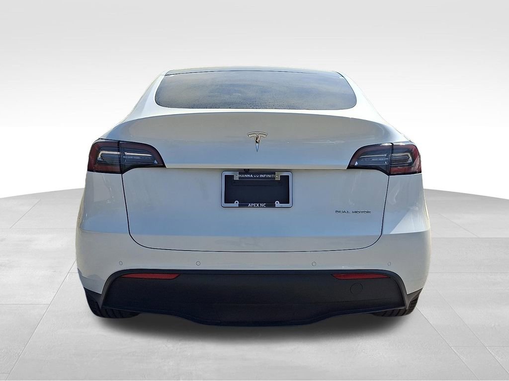 Used 2020 Tesla Model Y Long Range image 5