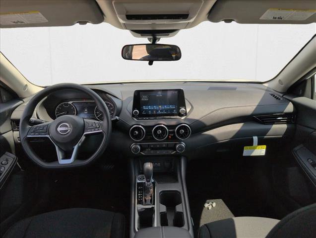 New 2025 Nissan Sentra SV w/ Lighting Package image 18