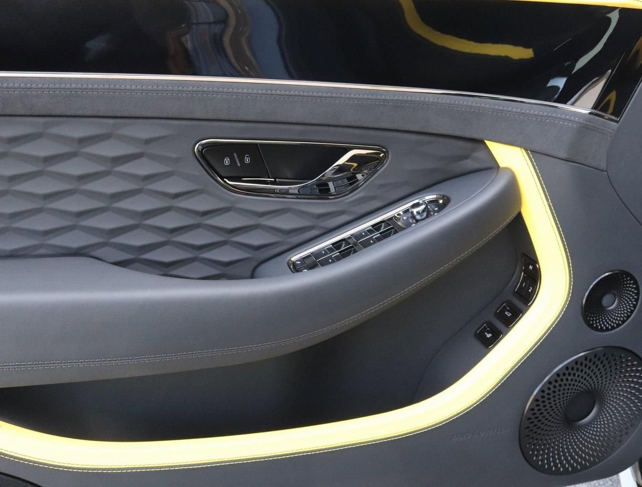 Used 2025 Bentley Continental GT Speed image 12