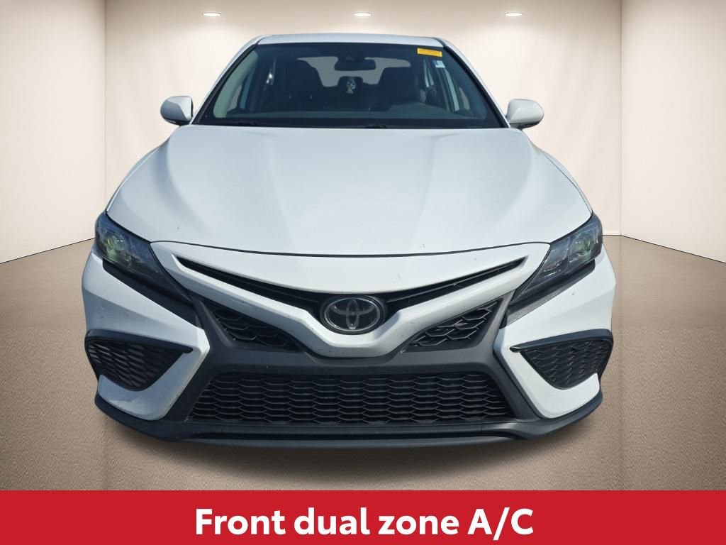 Used 2024 Toyota Camry SE image 16