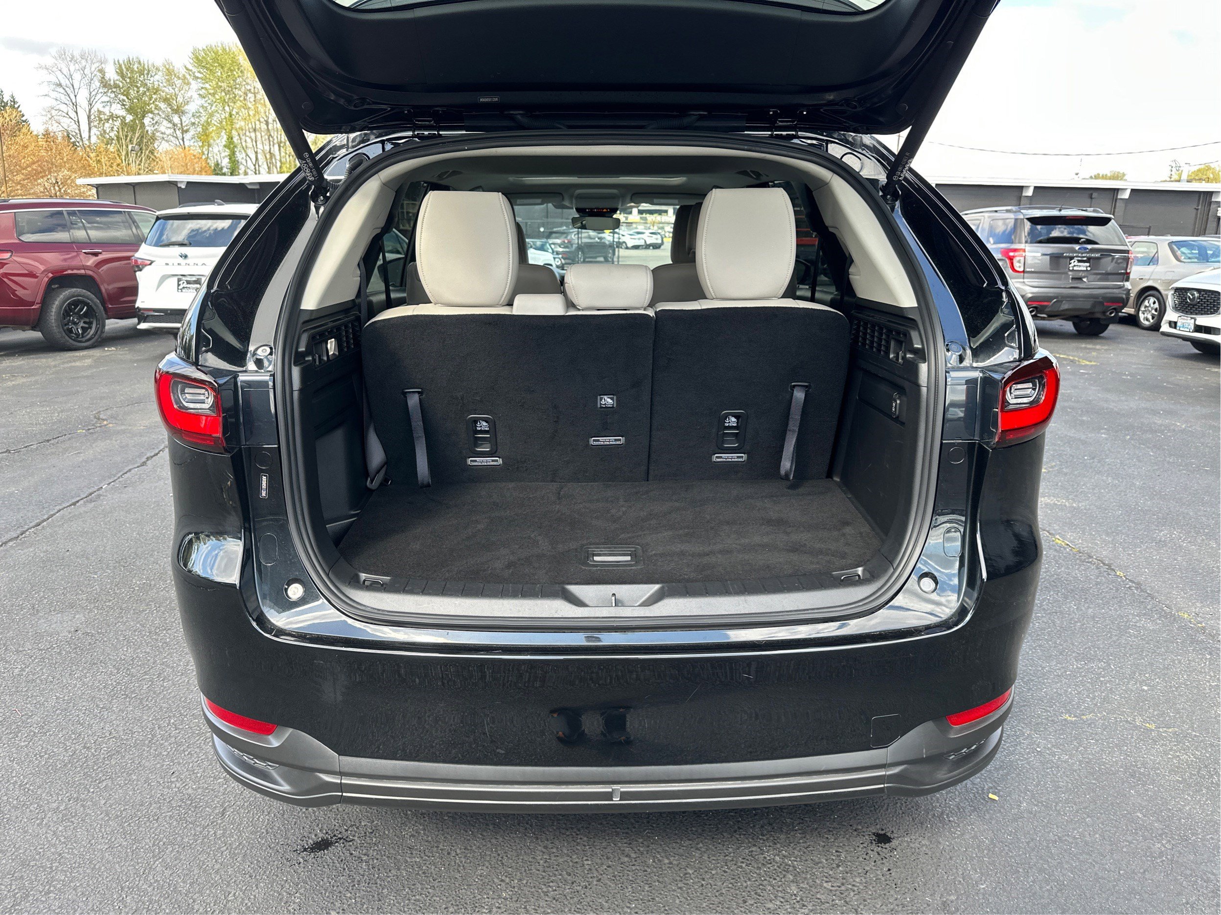 Certified 2024 MAZDA CX-90 3.3 Turbo w/ Preferred Package image 11