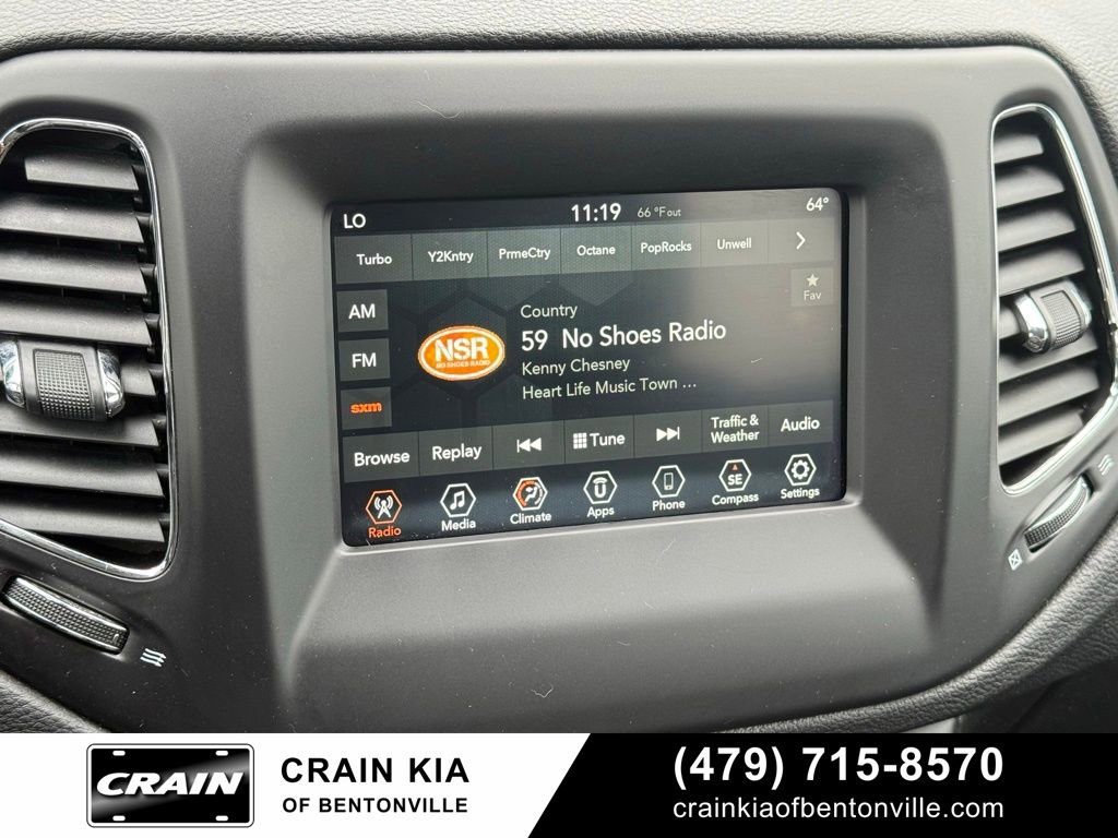 Used 2018 Jeep Compass Latitude w/ Popular Equipment Group image 16