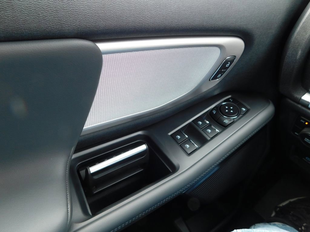 New 2026 Ford Expedition Max Active image 40