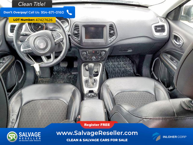 Used 2018 Jeep Compass Latitude w/ Popular Equipment Group AWD/4WD image 11