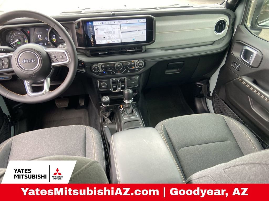 Used 2024 Jeep Wrangler Unlimited Sahara w/ Technology Group image 16