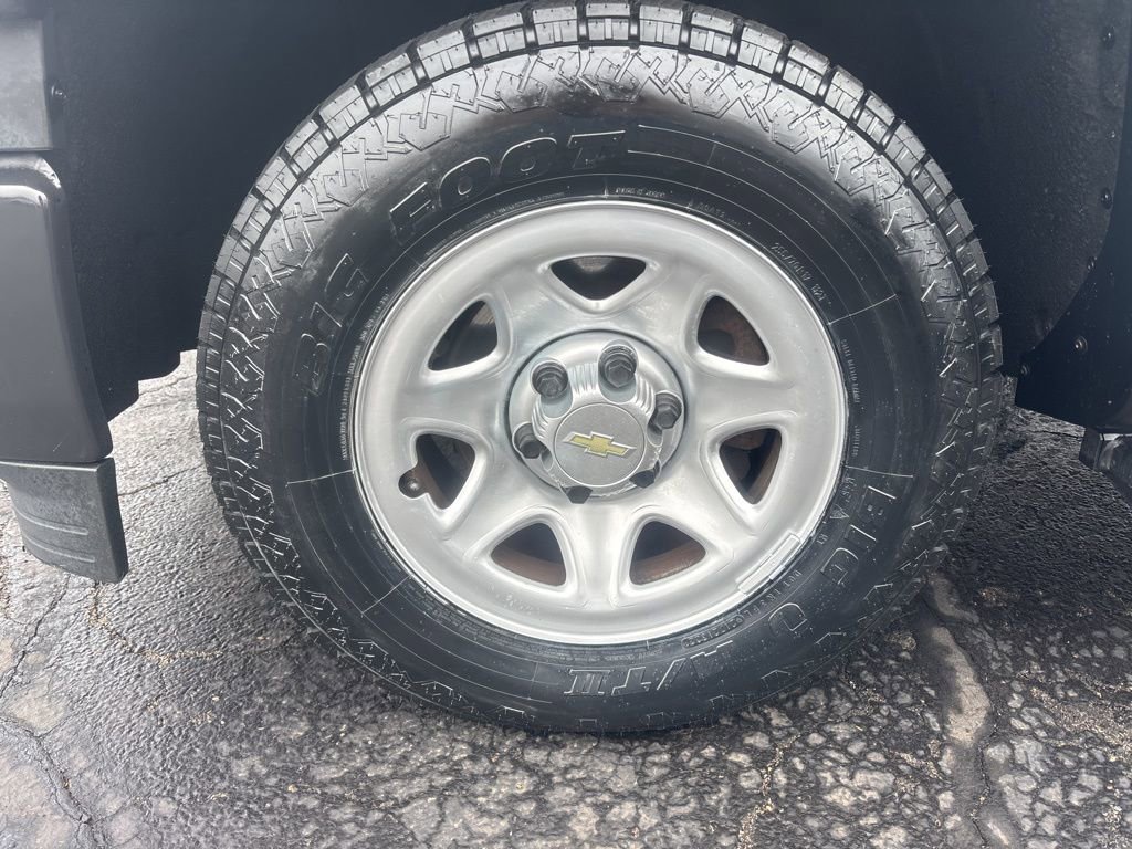 Used 2014 Chevrolet Silverado 1500 W/T w/ Trailering Package image 2