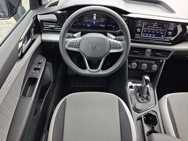 Used 2023 Volkswagen Taos S w/ Driver Assistance Package AWD/4WD image 11