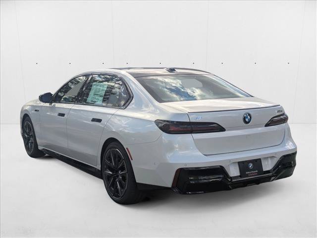 New 2026 BMW i7 M70 w/ Executive Package AWD/4WD image 8