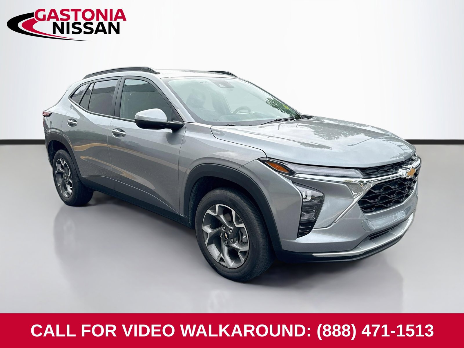Used 2025 Chevrolet Trax LT w/ Driver Confidence Package