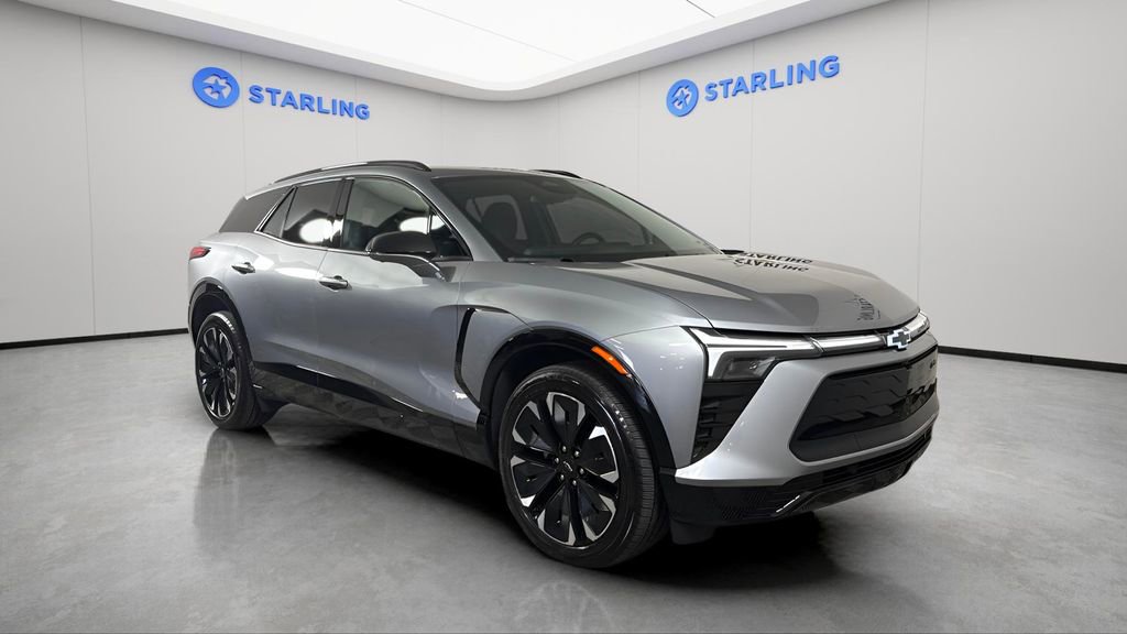 Used 2025 Chevrolet Blazer EV RS AWD/4WD image 13