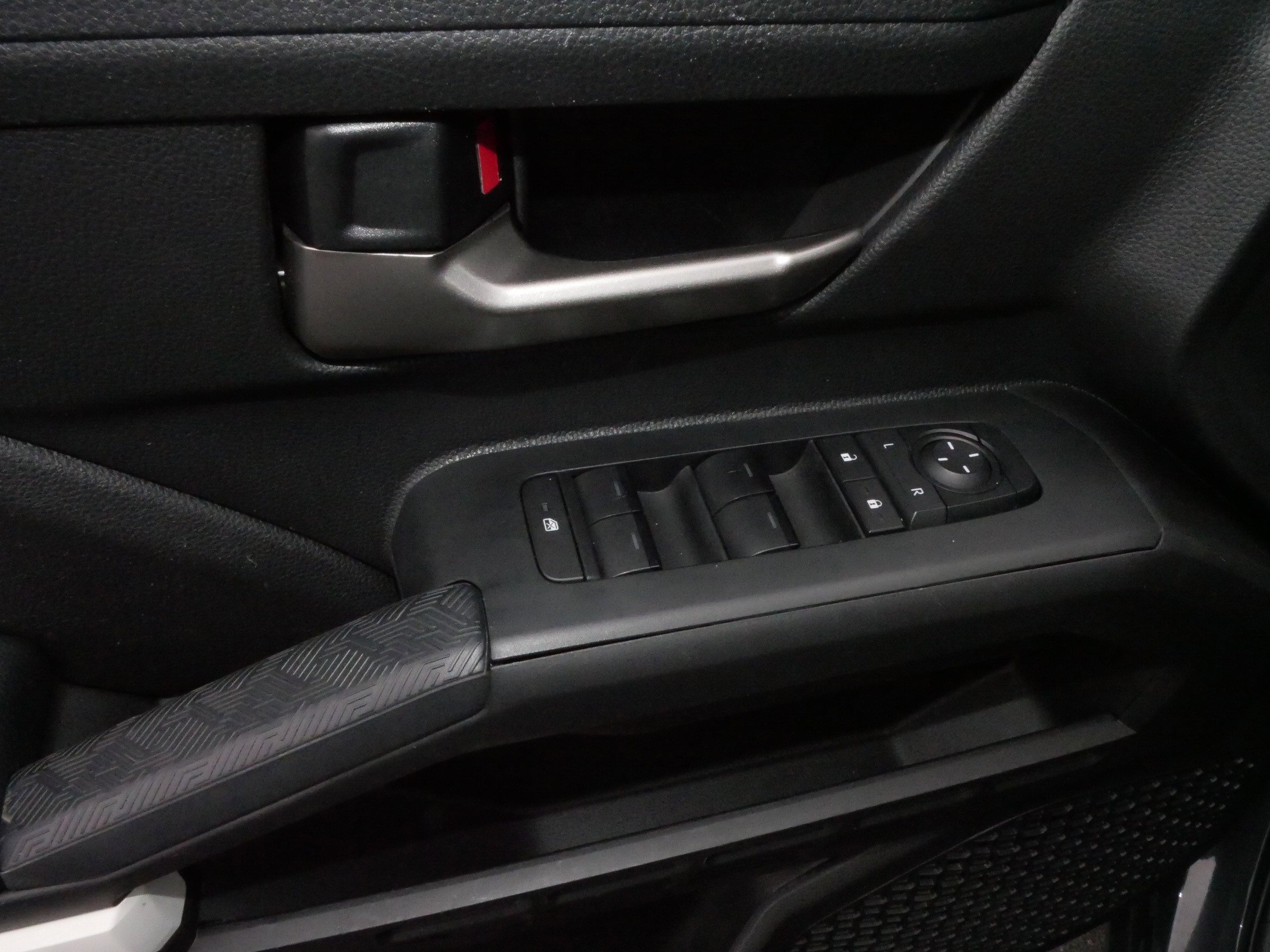 Used 2024 Toyota Tacoma TRD Off-Road image 20