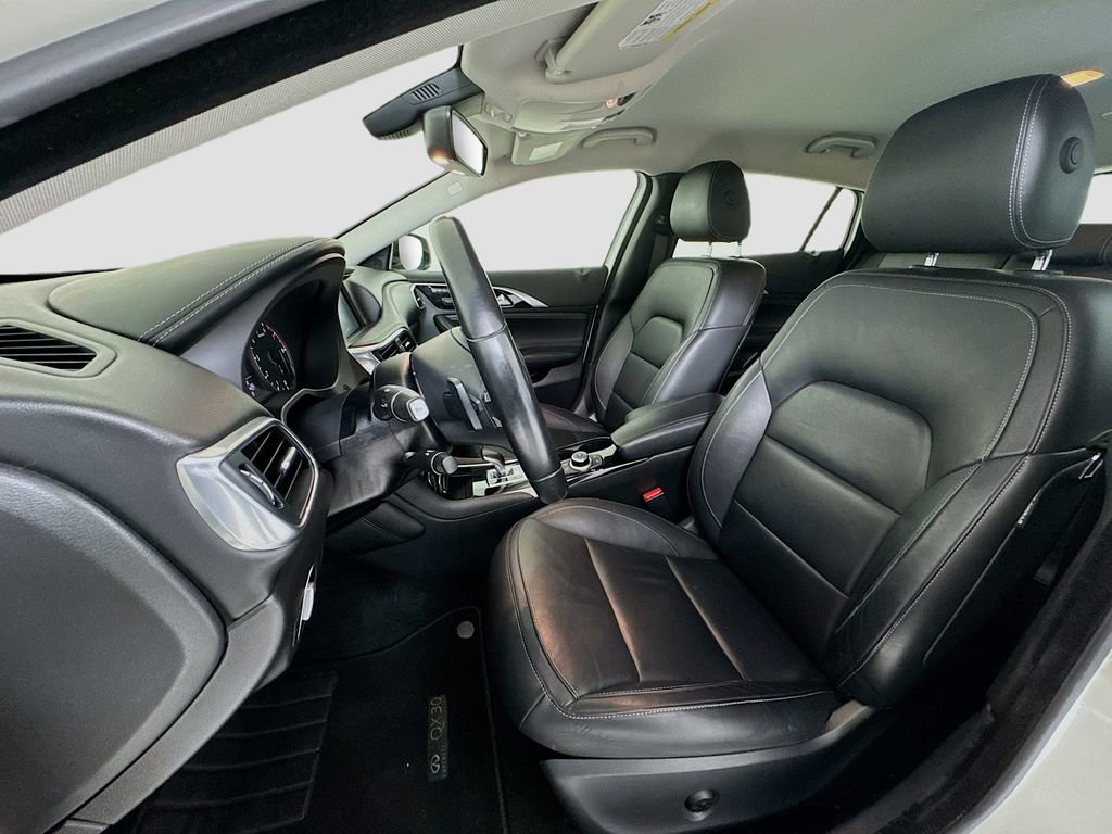 Used 2018 INFINITI QX30 AWD image 9