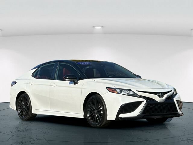 Used 2021 Toyota Camry XSE w/ Carpet Mat Package (TMS) FWD image 8
