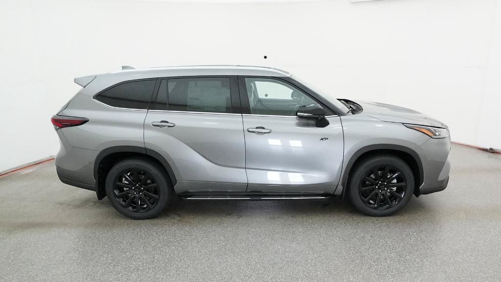 New 2026 Toyota Highlander Limited AWD/4WD image 14