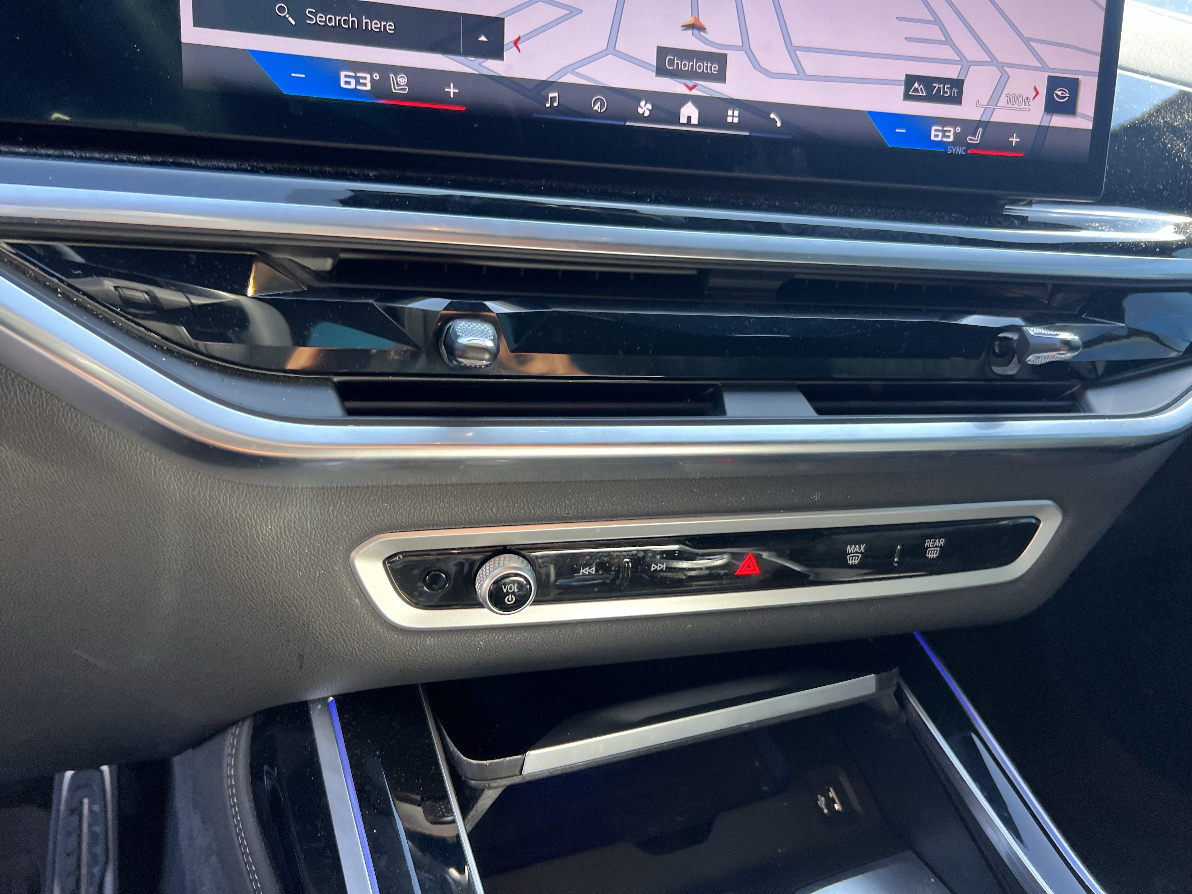 Used 2024 BMW X7 M60i w/ Executive Package AWD/4WD image 27