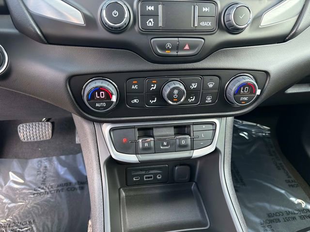Used 2023 GMC Terrain SLT w/ Infotainment Package II FWD image 25