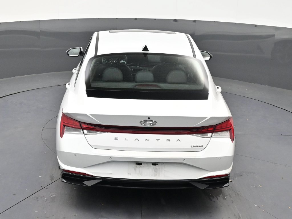 Used 2022 Hyundai Elantra Limited w/ Cargo Package FWD image 14