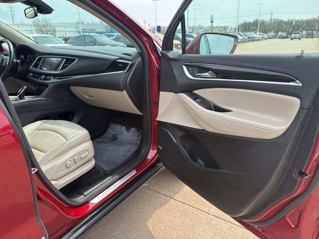 Used 2018 Buick Enclave Premium image 51