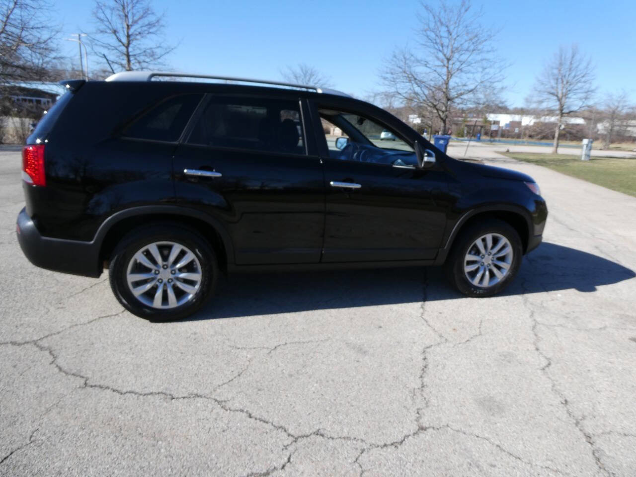 Used 2011 Kia Sorento EX w/ Premium Pkg image 4