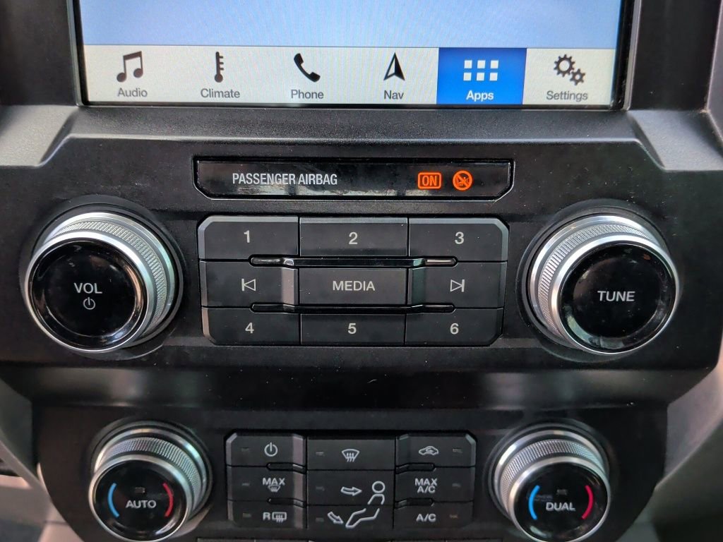 Used 2019 Ford F350 Platinum w/ Platinum Ultimate Package image 33