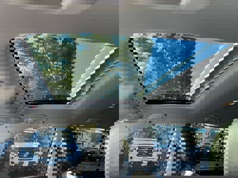 Used 2017 Volkswagen Golf Wolfsburg Edition image 10