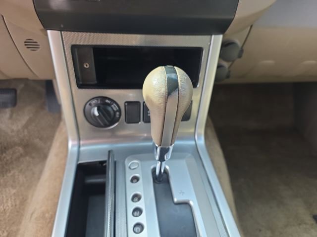 Used 2011 Nissan Pathfinder SV image 17