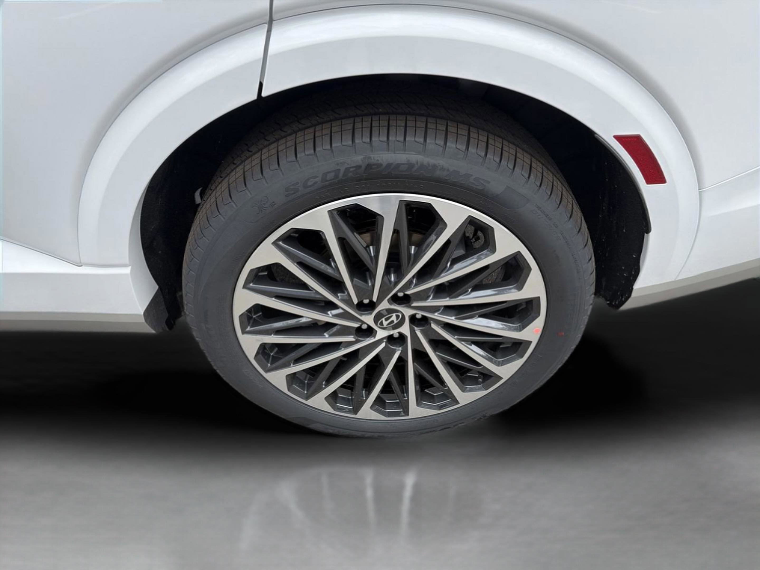 New 2026 Hyundai Palisade FWD Hybrid image 32