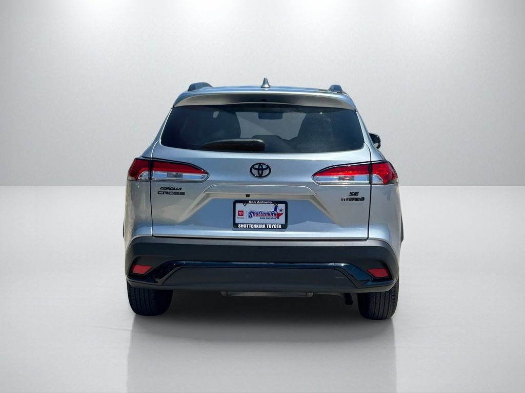 Used 2023 Toyota Corolla Cross AWD Hybrid image 6