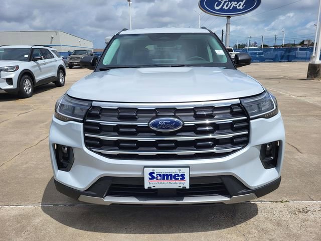 New 2026 Ford Explorer Active image 18