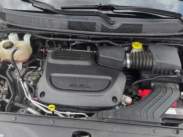 Used 2023 Chrysler Pacifica Limited FWD image 21
