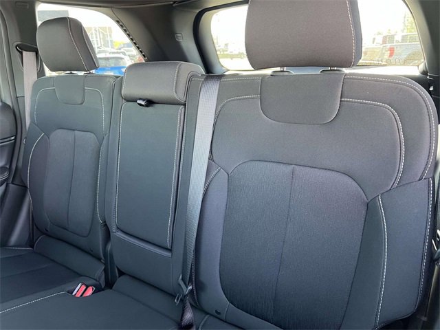 Certified 2025 Jeep Grand Cherokee Laredo X w/ Luxury Tech Group I image 28