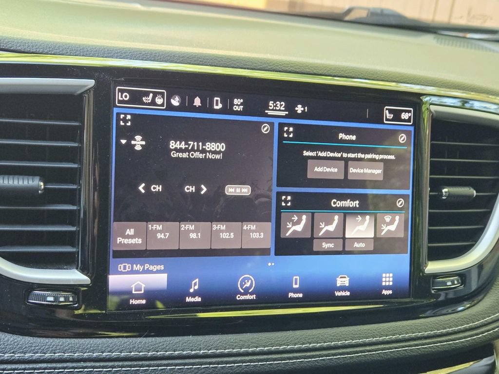 Used 2022 Chrysler Pacifica Touring-L AWD/4WD image 25