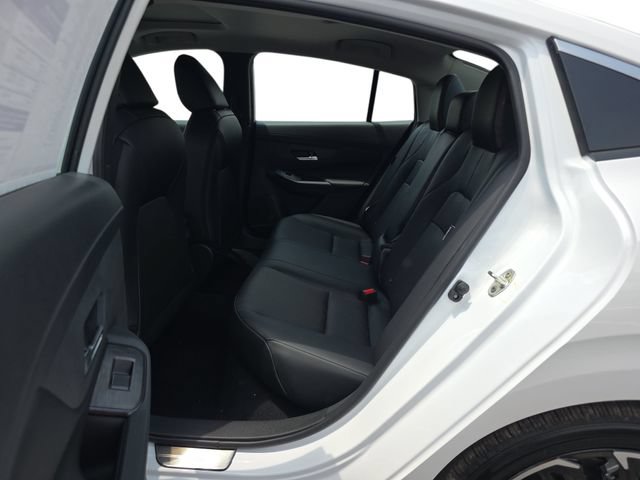 New 2026 Nissan Sentra SR w/ SR Premium Package FWD image 11