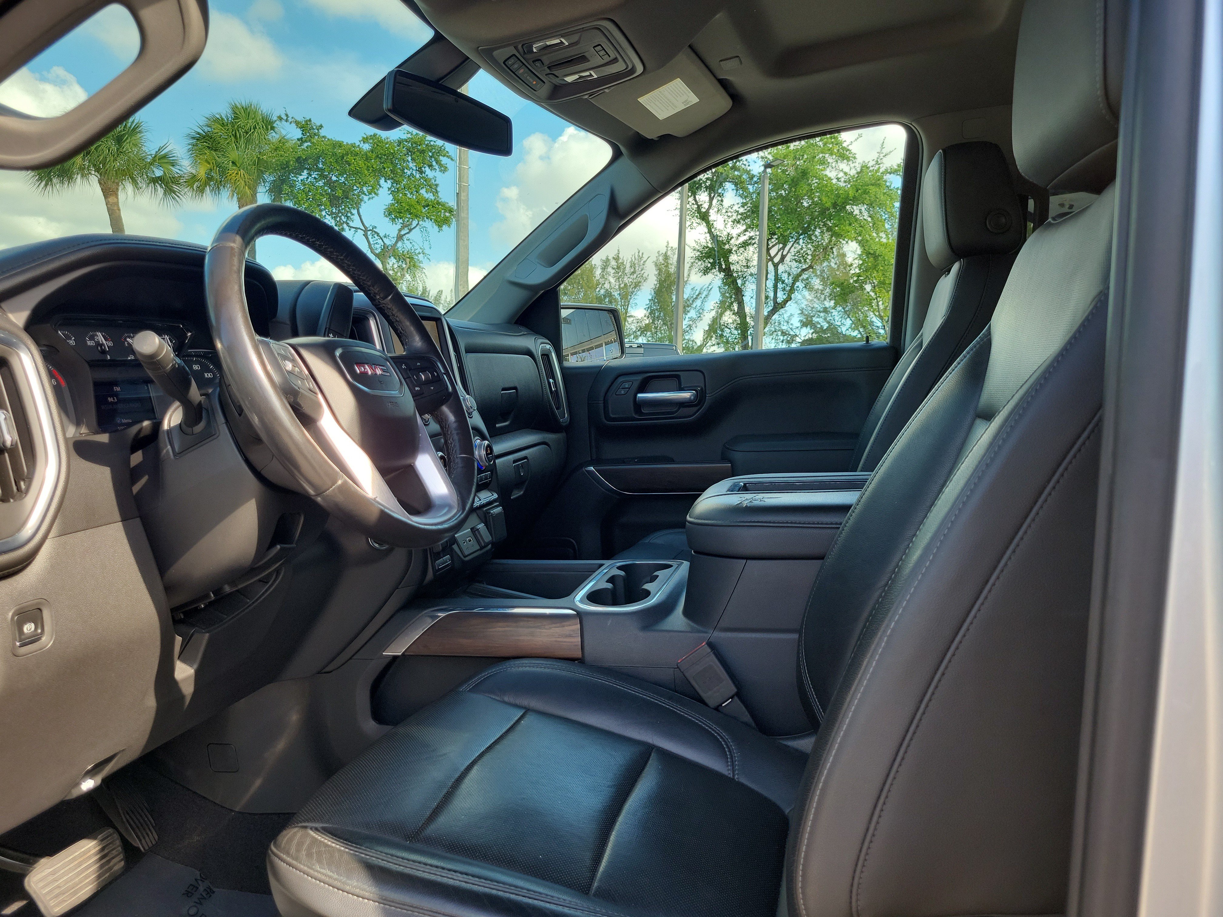 Used 2020 GMC Sierra 1500 SLT w/ SLT Premium Package RWD image 12