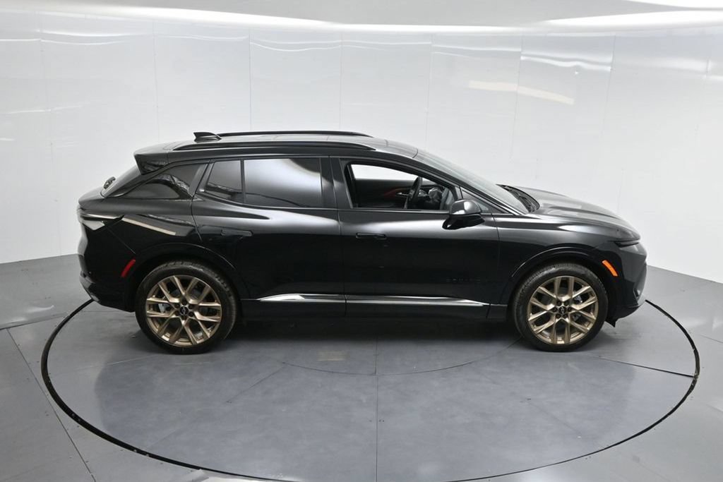 New 2026 Chevrolet Equinox EV RS w/ Convenience Package II FWD image 65