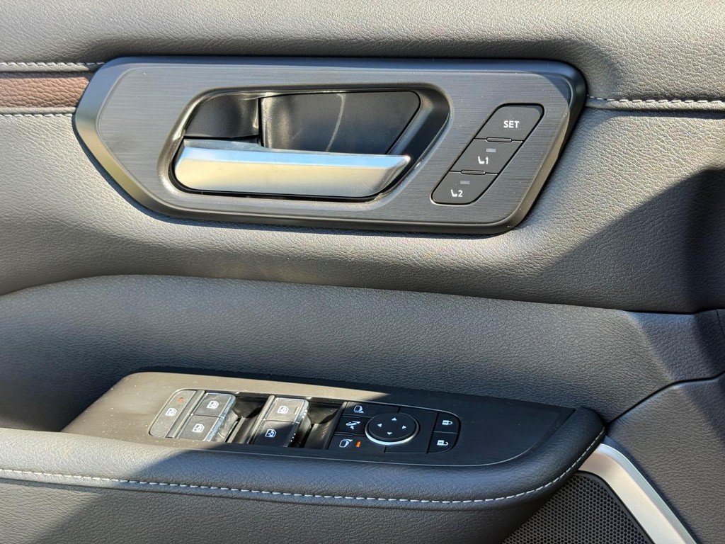 New 2026 Nissan Armada Platinum AWD/4WD image 19