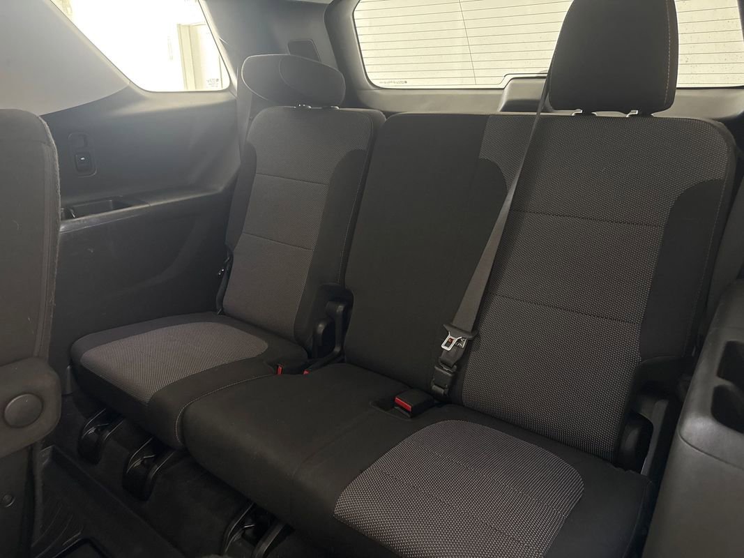 Used 2018 Chevrolet Traverse LT AWD/4WD image 17
