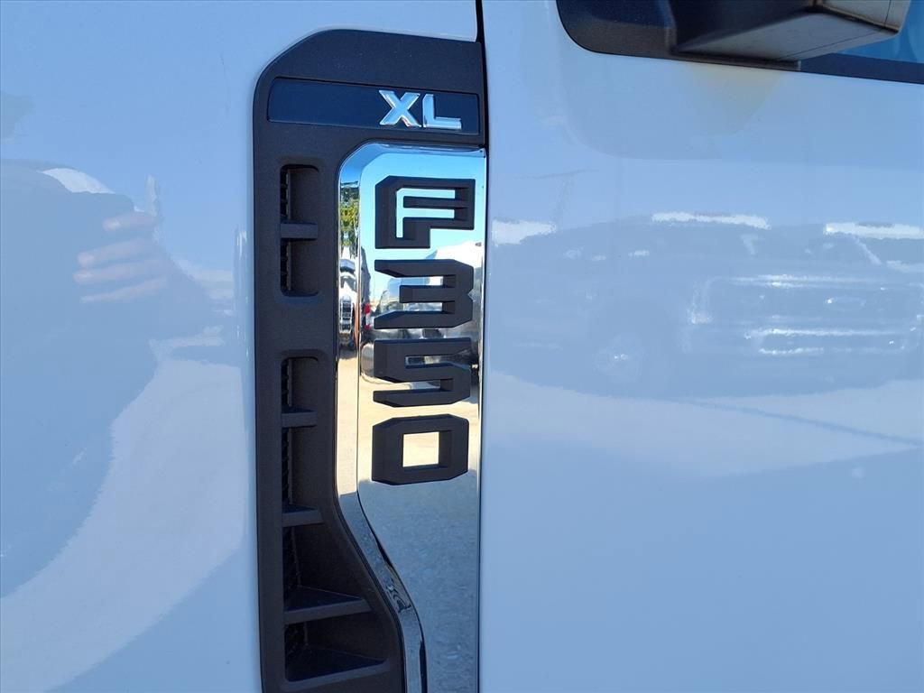 New 2026 Ford F350 XL image 22