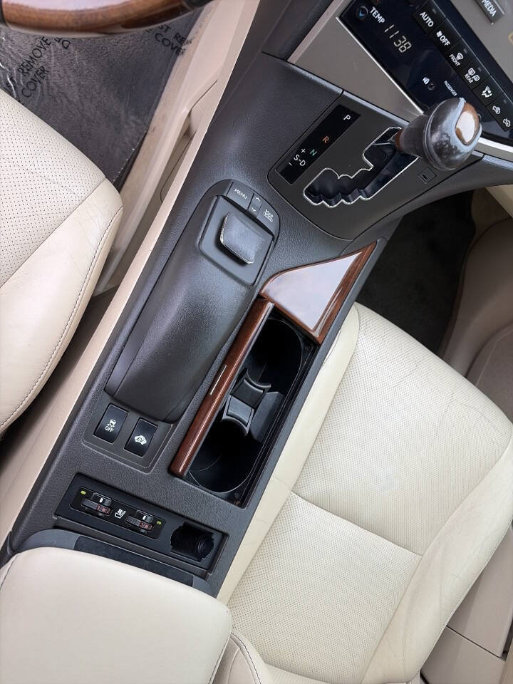 Used 2013 Lexus RX 450h AWD w/ Navigation Pkg image 32