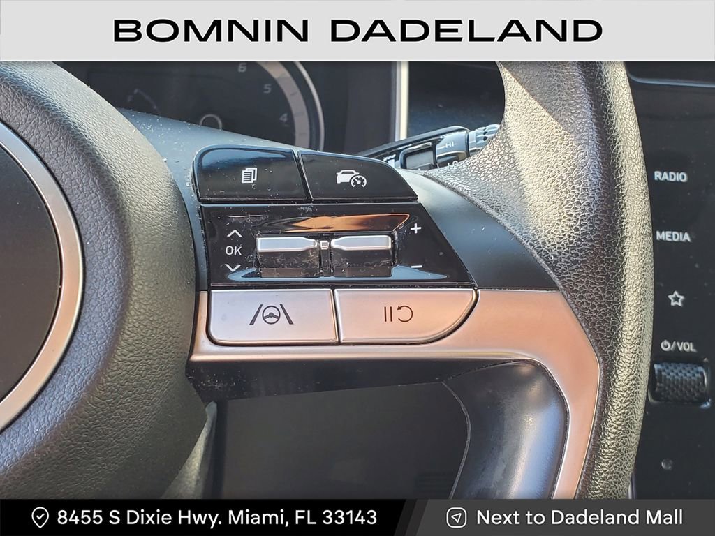 Used 2022 Hyundai Tucson SE image 19