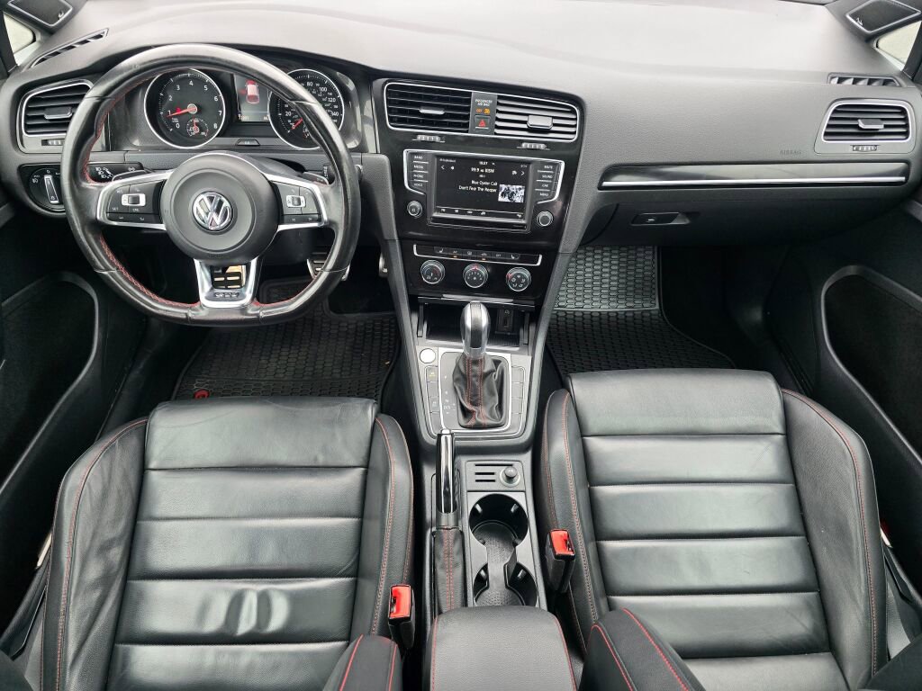 Used 2016 Volkswagen GTI SE w/ Lighting Package (SEL) FWD image 17