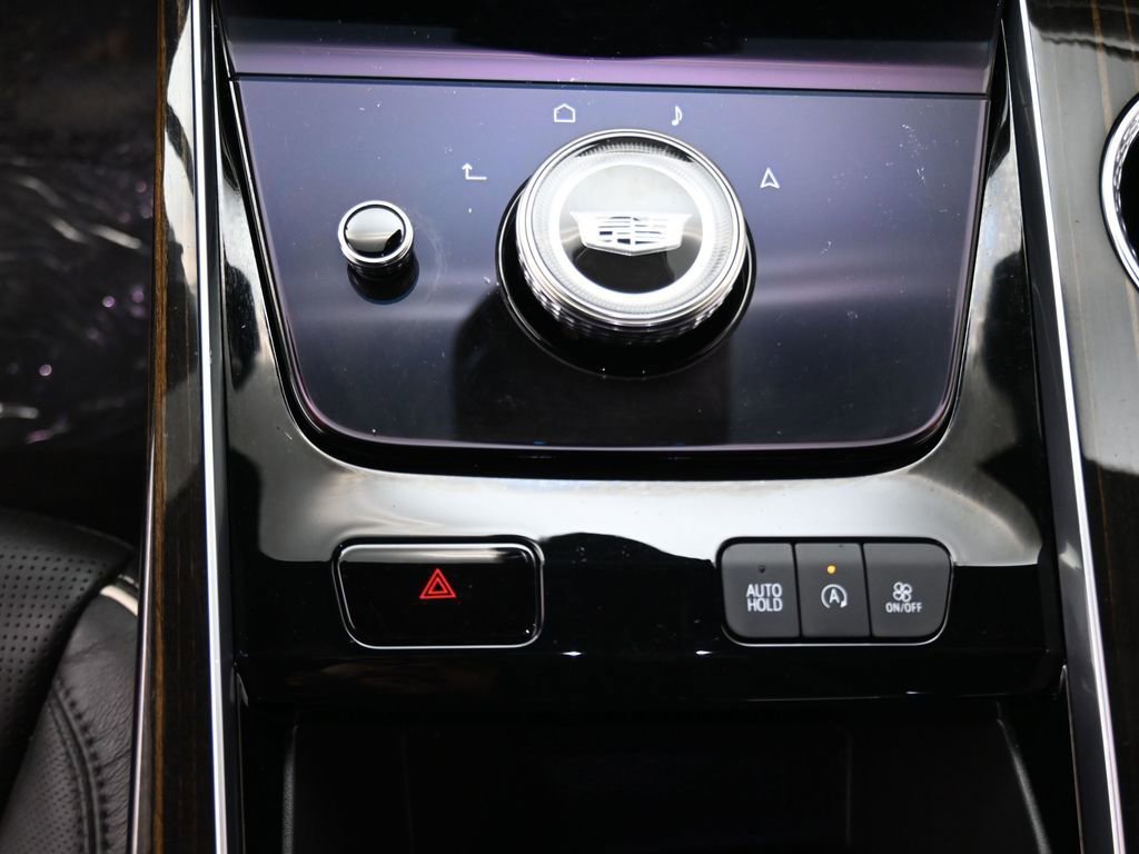 Used 2025 Cadillac Escalade ESV Premium Luxury image 11