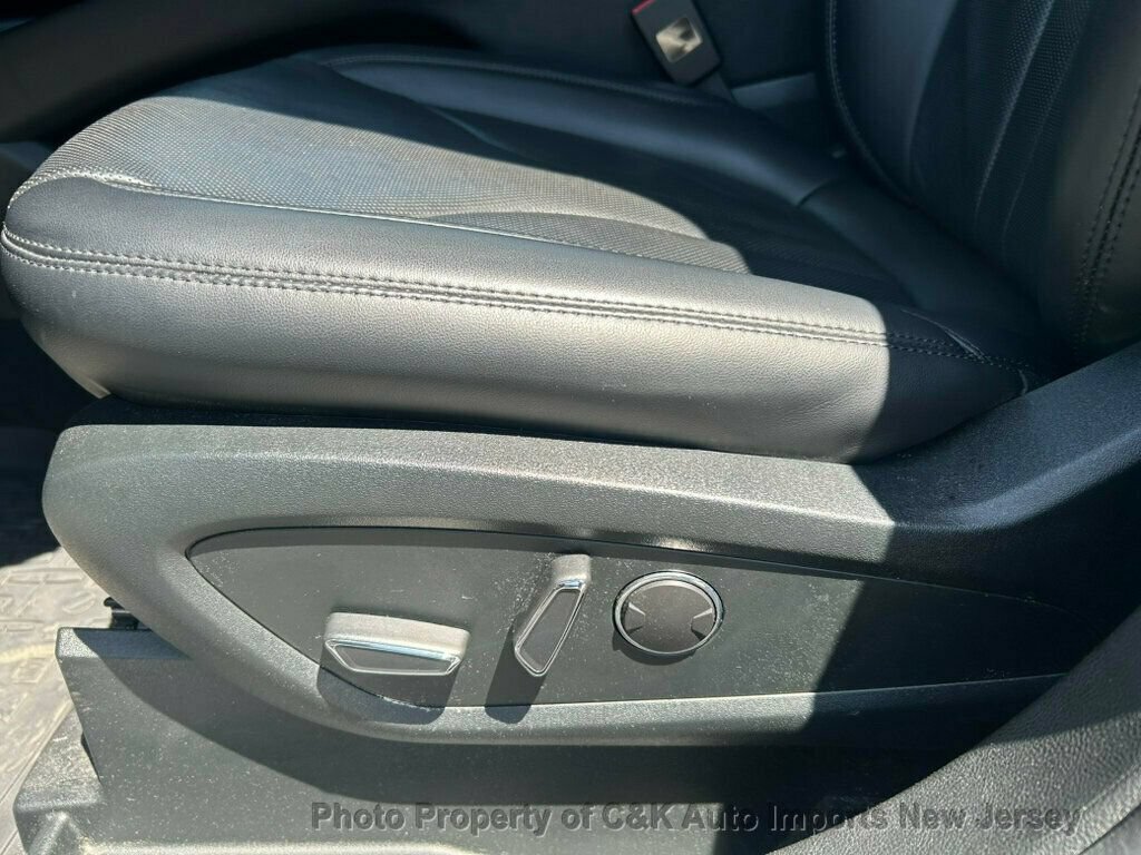 Used 2022 Lincoln Nautilus Reserve w/ Cargo Utility Package AWD/4WD image 28