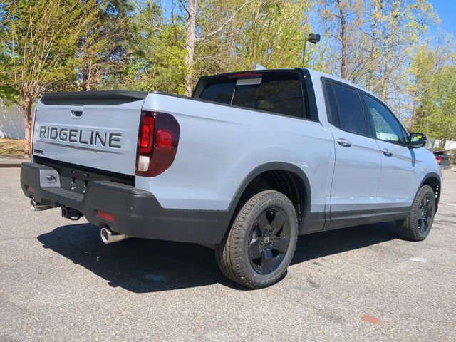New 2026 Honda Ridgeline Black Edition image 4