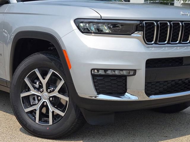 New 2025 Jeep Grand Cherokee L Limited image 3