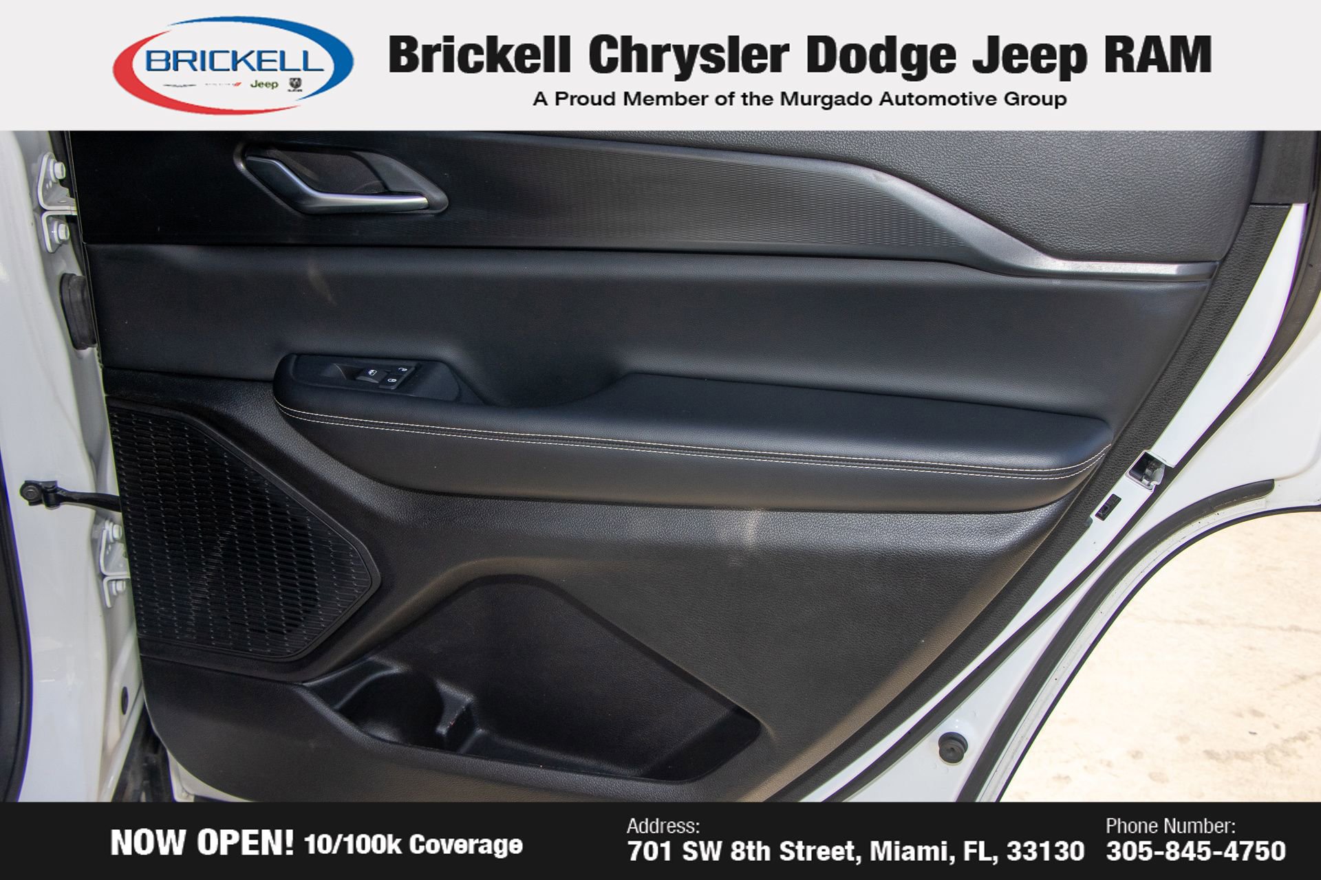 Used 2023 Jeep Grand Cherokee L Laredo image 14